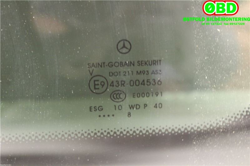 Diverse deler til Mercedes Vito 2014-->> (W447) (W447) (MERCEDES|A 447 670 54 00|)