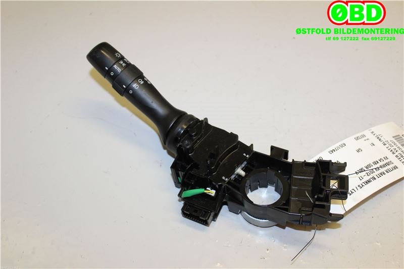 Bryter blink til Subaru XV 2012-2017 (Type I) (SUBARU|83115FJ110|)