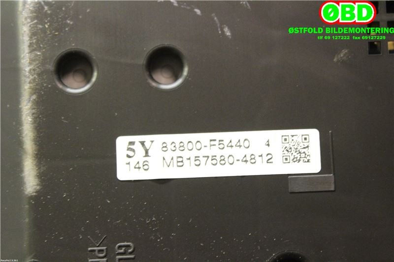 Instrumentpanel til Toyota Yaris 2014-2020 (Type III, Fase 2)  (TOYOTA|83800F5440|)