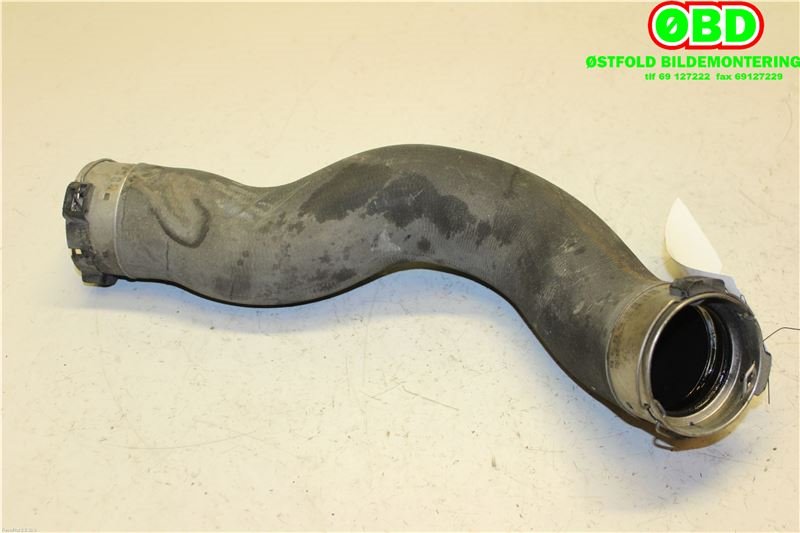 Turbo rør til BMW 1-Serie 2011-2015 (Fase 1) (F20/F21) (F20/F21) (BMW|11 61 7 810 617|)