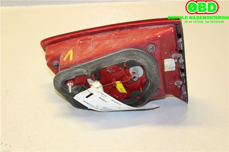 Baklykt venstre indre til Kia Sportage 2010-2016 (Type III)  (KIA|924053W010|)