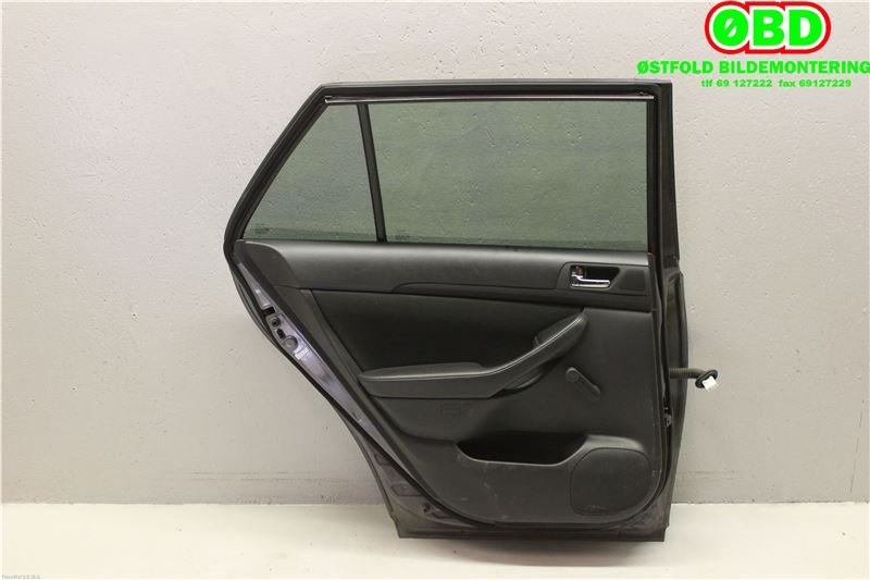 Dør venstre bak til Toyota Avensis 2003-2008 (Type II)  (TOYOTA|6700405130|)