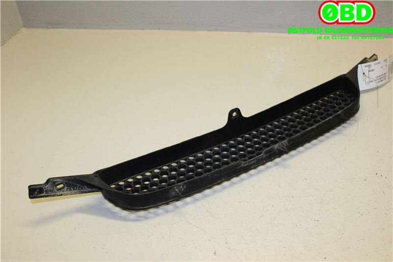 Grill til Toyota Corolla 1997-2000 (Fase 1) (TOYOTA|531111A300|531111A311|)