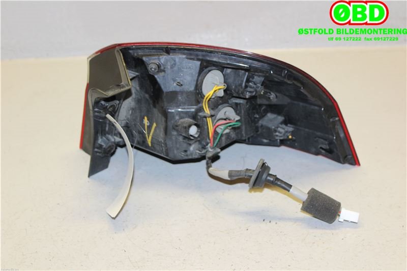 Baklykt venstre til Kia Rio 2011-2017 Type III (KIA|924011W210|)