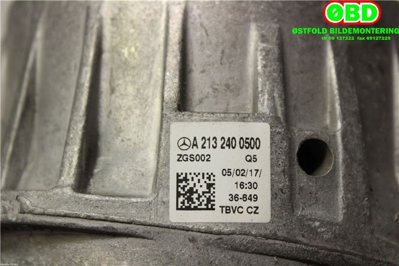 Motorfeste til Mercedes E-Klasse 2016-2023 (W213) (W213) (MERCEDES|A 213 240 34 00||2132400500)