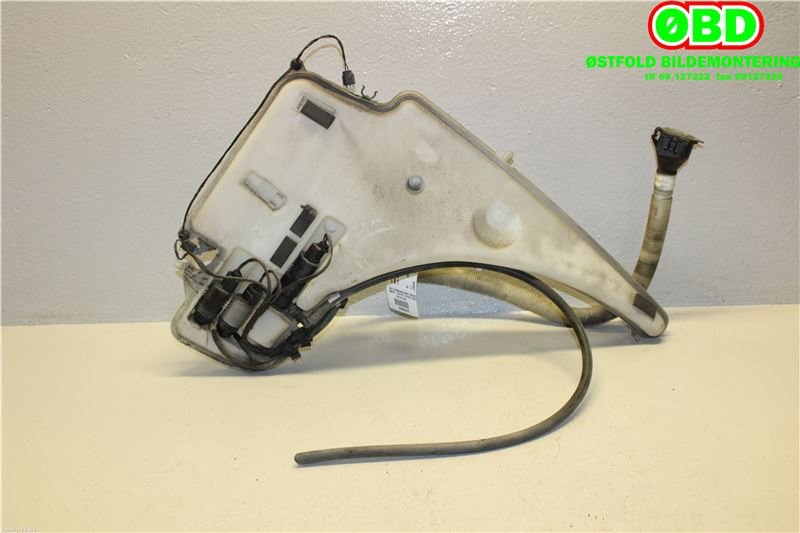 Spylertank til BMW 1-Serie 2004-2011 (E81/E82/E87/E88) (E81/E82/E87/E88) (BMW|61 66 7 238 666|)