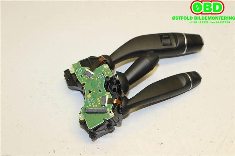 Bryter visker til Mercedes E-Klasse 2016-2023 (W213) (W213) (MERCEDES|A 213 900 77 10|)
