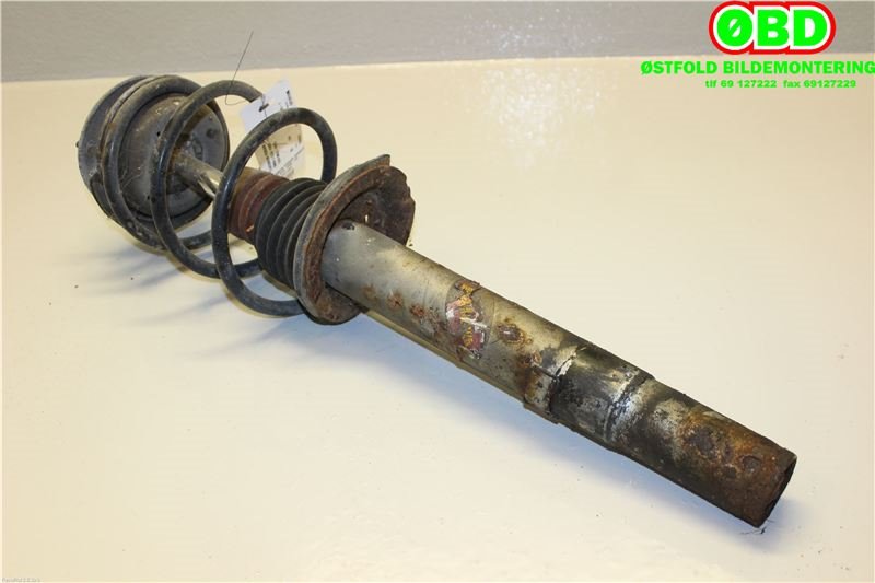 Fjærbein venstre foran til BMW 5-Serie 1996-2003 (E39) (E39) (BMW|31 31 1 096 858|)