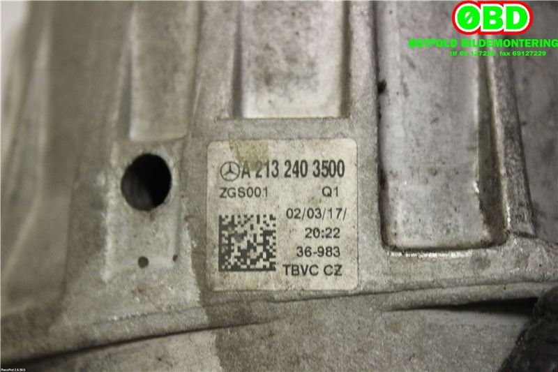 Motorfeste til Mercedes E-Klasse 2016-2023 (W213) (W213) (MERCEDES|A 213 240 35 00||2132403500)