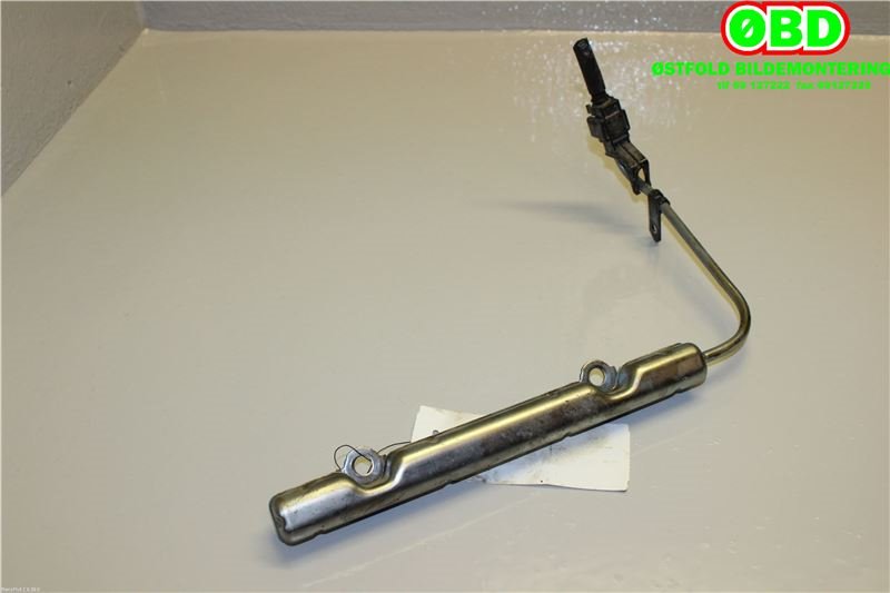Dyseskinne (fuelrail) til Toyota Yaris 2014-2020 (Type III, Fase 2)  (TOYOTA|2381421073|)