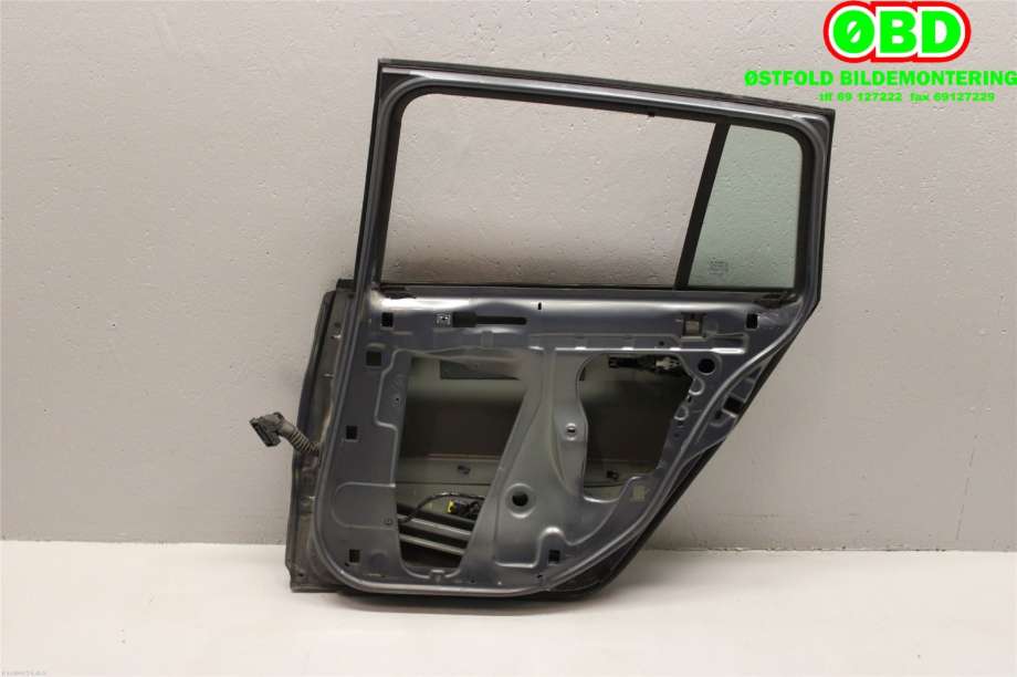 Dør høyre bak til Renault Megane 2006-2009 (Type II, Fase 2)  (RENAULT|7751475037|)