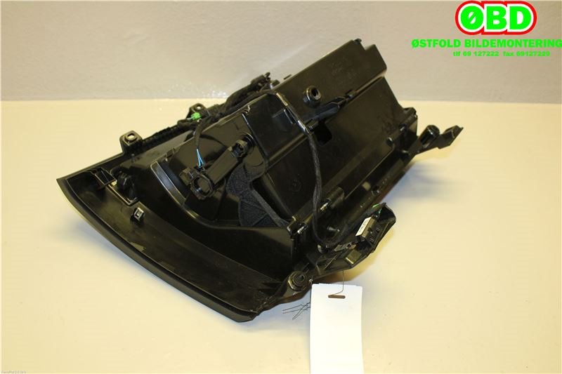 Hanskerom til Volvo V90 / V90 CC / S90 2016-->>  (VOLVO|32219734|31688711|)