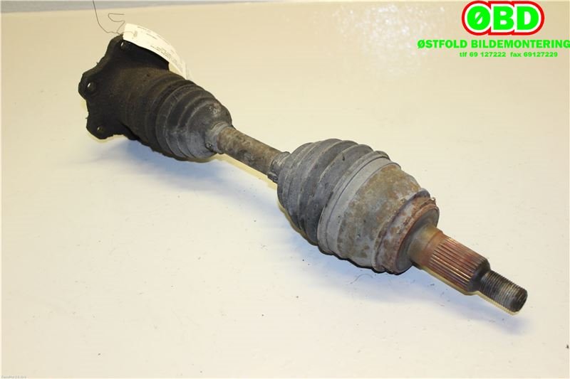 Drivaksel høyre foran til Chevrolet Tahoe 2001-2005 (Type II) (GM TTAHOE|26069244|)