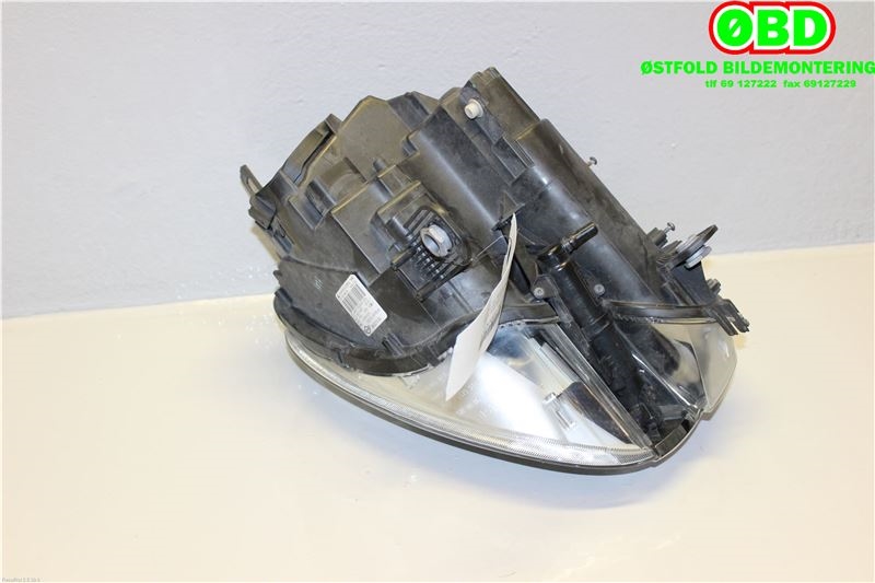Frontlykt høyre xenon til Mini Countryman 2010-2016 (R60) (R60) (MINI|63 12 9 807 484||9802270)