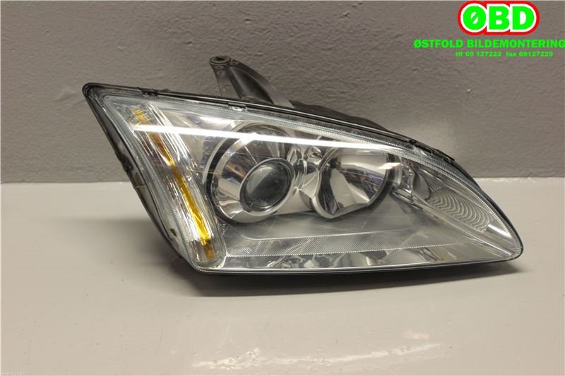 Frontlykt høyre xenon til Ford Focus 2004-2007 (Type II, Fase 1) (FORD|1480981|)