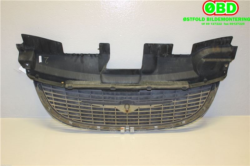 Grill til Chrysler Voyager 2001-2008 (Type IV)  (CHRYSLER|4857389AA|)