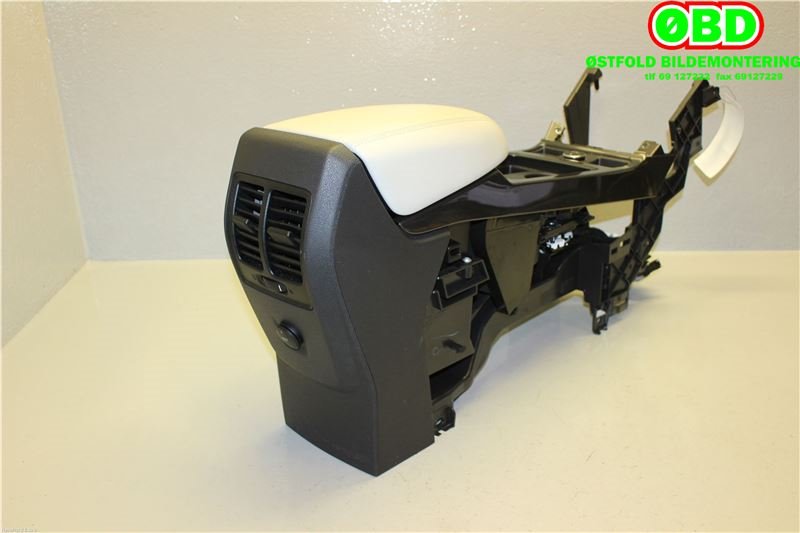 Sete armlene lokk til Nissan Qashqai 2010-2014 (Type I, Fase 2)  (NISSAN|)