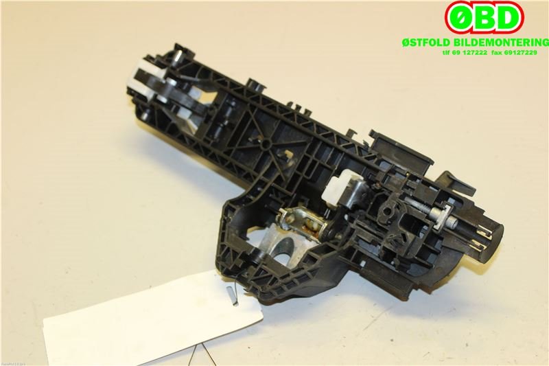 Dørhåndtak utv høyre bak til Mercedes GLK 2008-2015 (X204) (X204) (MERCEDES|A 204 760 02 70||2047601634)