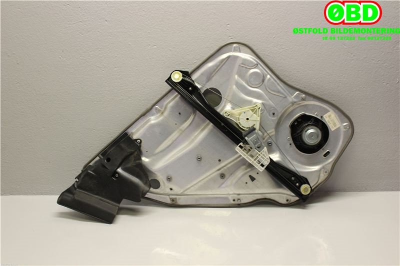 Ruteheis til Mercedes GLK 2008-2015 (X204) (X204) (MERCEDES|A 204 730 12 79|)