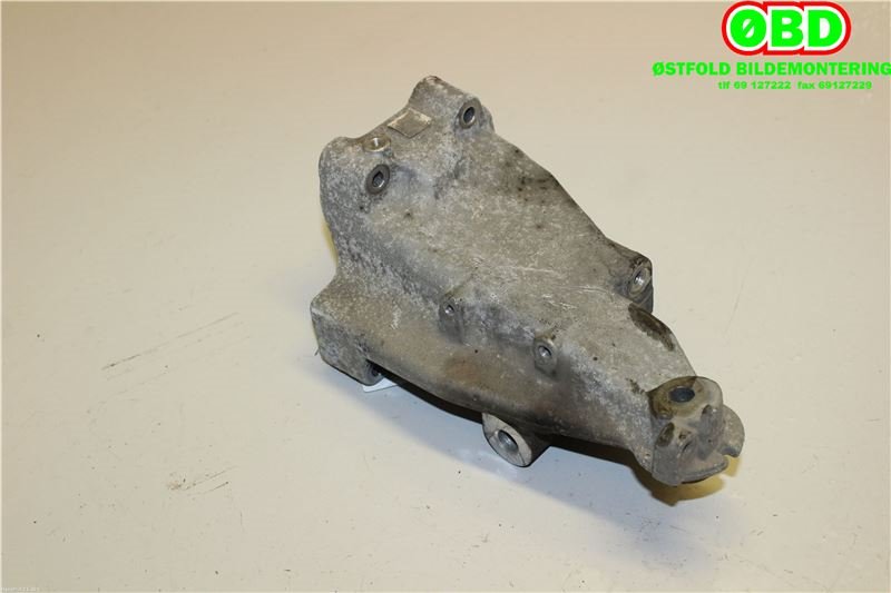 Motorfeste til Mercedes GLK 2008-2015 (X204) (X204) (MERCEDES|A 651 223 14 04||6512231404)