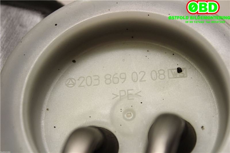 Spylertank til Mercedes E-Klasse 2009-2013 (Fase 1) (W212) (W212) (MERCEDES|A 204 869 02 00|)