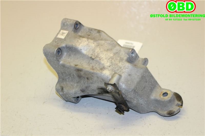 Motorfeste til Mercedes Vito/Viano 2010-2014 (Fase 2) (W639) (W639) (MERCEDES|A 651 223 44 04||6512234404)