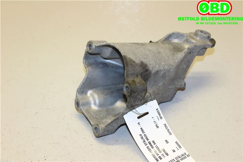 Motorfeste til Mercedes Vito/Viano 2010-2014 (Fase 2) (W639) (W639) (MERCEDES|A 651 223 44 04||6512234404)