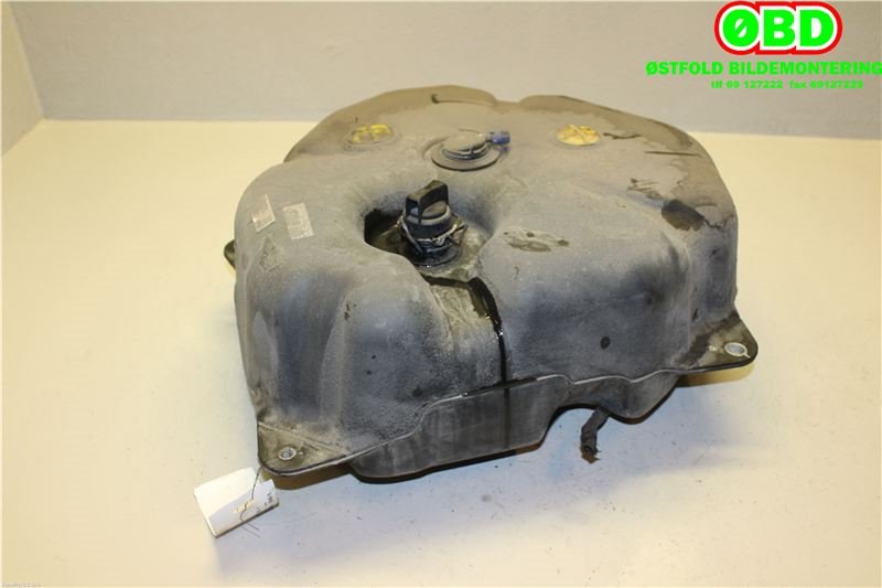 AdBlue tank til Mercedes E-Klasse 2013-2016 (Fase 2) (W212) (W212) (MERCEDES|A 212 470 02 00||2124700200)