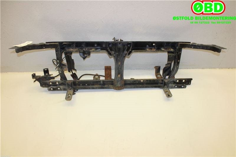 Frontplate til Nissan Navara 2005-2010 (Fase 1) (D40) (D40) (NISSAN|F2500EB3MA|)