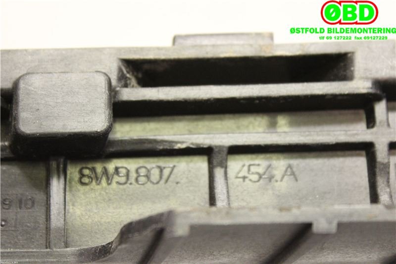 Diverse deler til Audi A4, Allroad 2016-->> (Type II) (B9) (B9) (AUDI|8W9 807 454 A||8W9807454A)