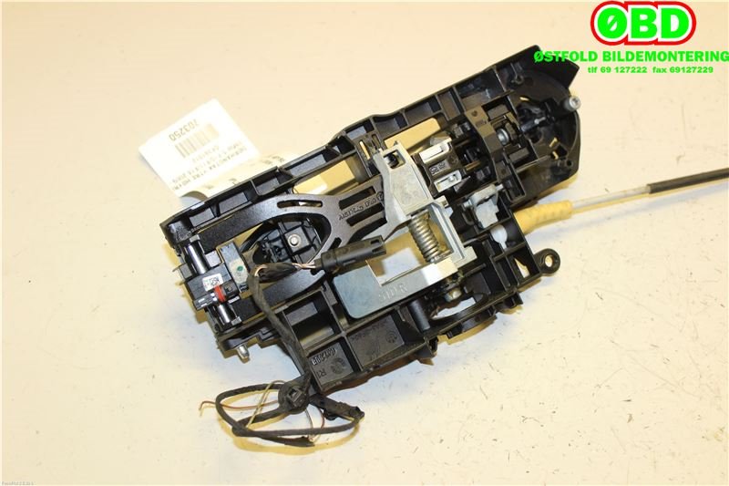 Dørhåndtak utv høyre bak til BMW 5-Serie 2010-2017 (F10/F11) (F10/F11) (BMW|51 21 7 231 930|)