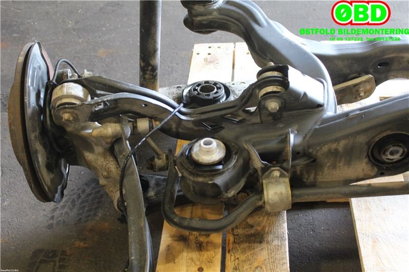 Bakaksel til Mercedes GLA 2014-2020 (X156) (X156) (MERCEDES|A 246 350 13 08|)