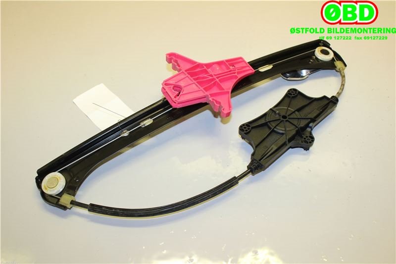 Ruteheis til VW Passat 2015-2019 (Fase 1) (B8) (B8) (VOLKSWAGEN|3G9 839 462 B||3G9839462B)