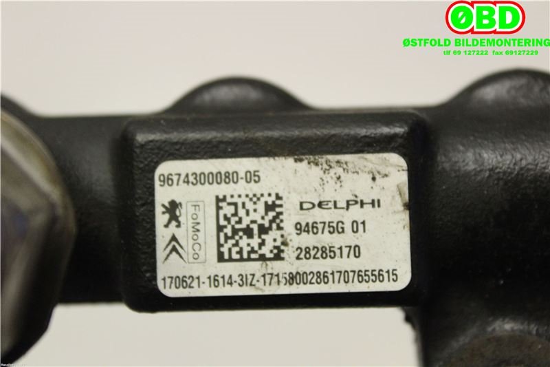 Dyseskinne (fuelrail) til Toyota Proace 2016-->> (Type II)  (TOYOTA||9674300080)