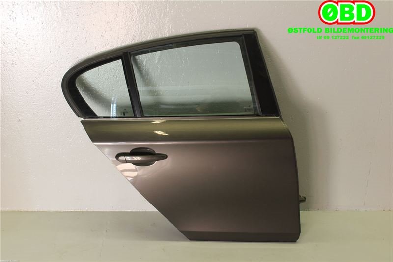 Dør høyre bak til BMW 1-Serie 2004-2011 (E81/E82/E87/E88) (E81/E82/E87/E88) (BMW|41 52 7 191 018|)