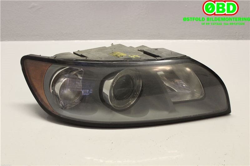 Frontlykt høyre halogen til Volvo V50 2004-2007 (Fase 1) (VOLVO|)