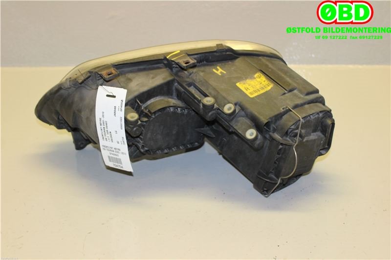 Frontlykt høyre halogen til VW Touran 2003-2006 (Type I, Fase 1)  (VOLKSWAGEN|1T0 941 006 R||1T0941006F)