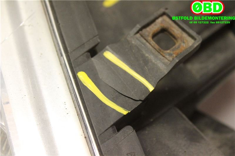 Frontlykt høyre halogen til VW Touran 2003-2006 (Type I, Fase 1)  (VOLKSWAGEN|1T0 941 006 R||1T0941006F)