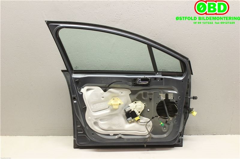 Dør venstre foran til Citroën C4 2004-2011 (Type I)  (CITROEN|9002 W0|)
