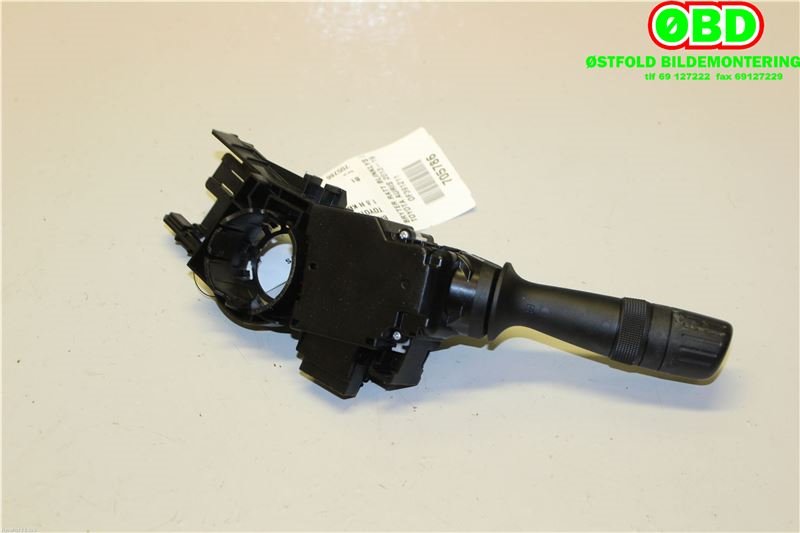 Bryter blink til Toyota Auris 2015-2019 (Type II, Fase 2)  (TOYOTA|8414002720|)