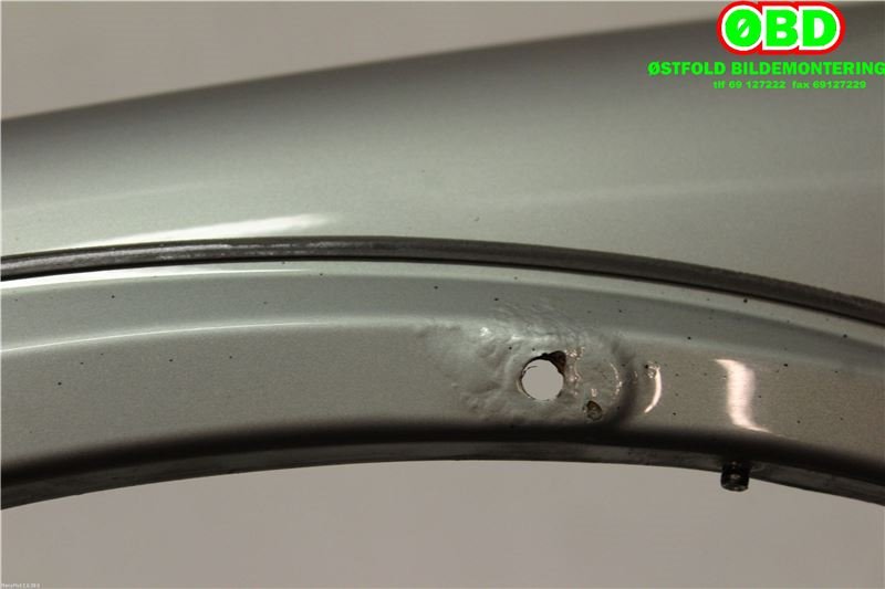 Skjerm høyre foran til Volvo XC70 2001-2004 (Type I, Fase 1) (VOLVO|9203560|)