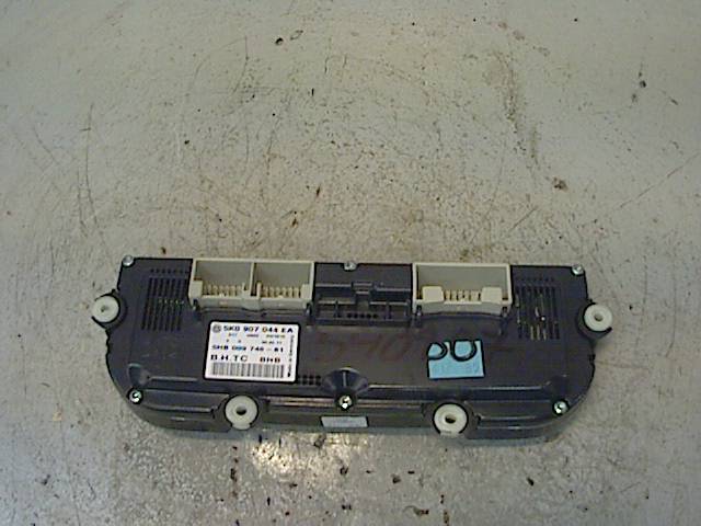 Varmeapparat betjening til VW Touran 2010-2015 (Type I, Fase 3)  (VOLKSWAGEN|5K0 907 044 GK||5K0907044EA)