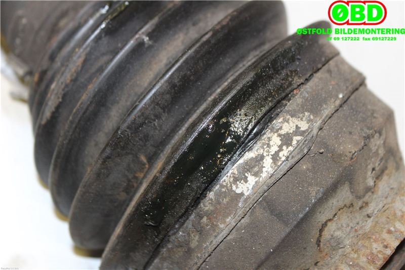 Drivaksel høyre foran til Volvo V70 2005-2007 (Type II, Fase 2)  (VOLVO|8252046||30735130)