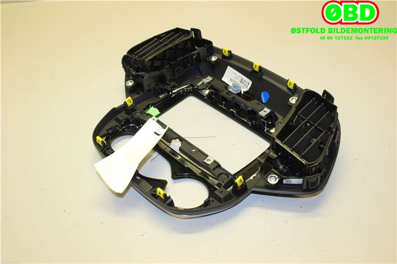 Innredning diverse til Renault Captur 2013-2020 (Type I)  (RENAULT|682605493R||682602532R)