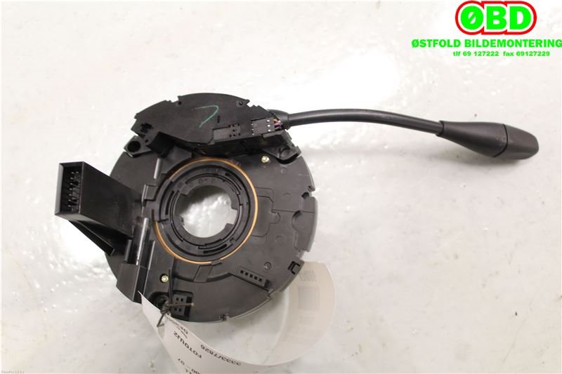 Bryter cruise control til Mercedes C-Klasse 2004-2007 (Fase 2) (W203) (W203) (MERCEDES|A 008 545 26 24|)