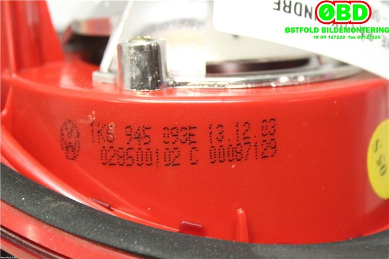 Baklykt venstre indre til VW Golf V, Combi 2003-2008  (VOLKSWAGEN|1K6 945 093 E||1K6945093E)