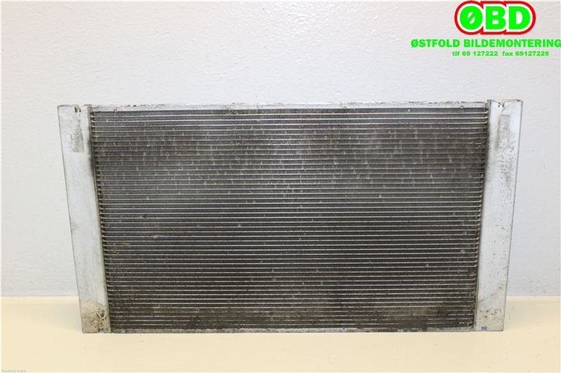 Radiator (manuell gir) til BMW 5-Serie 2003-2010 (E60/E61) (E60/E61) (BMW|17 11 7 787 440||17117787440)