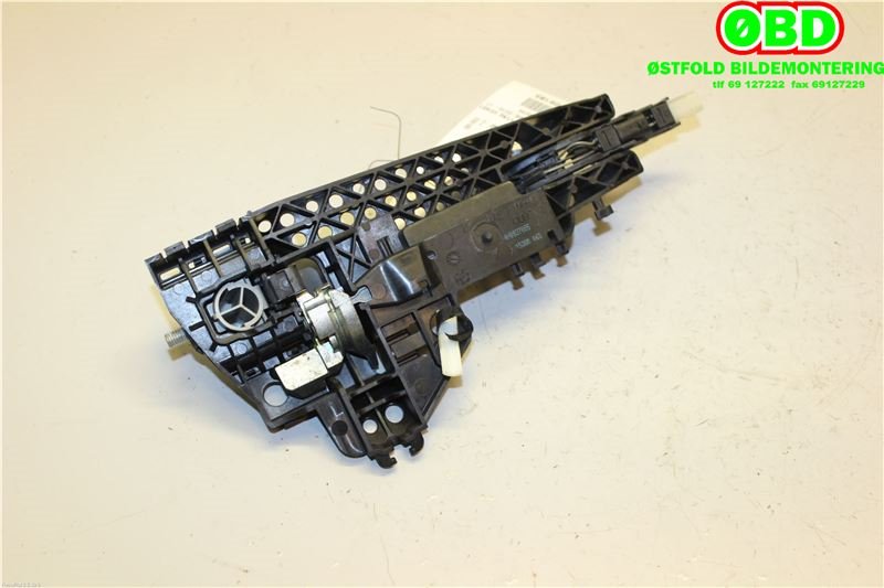 Dørhåndtak utv venstre bak til Audi A8 2010-2013 (Type III, Fase 1)  (AUDI|4H0 837 205 B|4H0 839 885|)