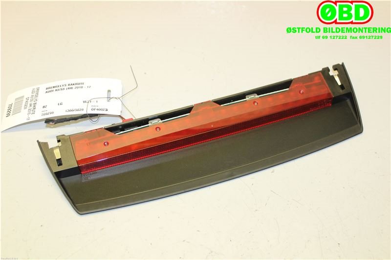 Baklykt bremselys bakrute til Audi A8, 2010-2013 (Type III, Fase 1)  (AUDI|4H0945097A)