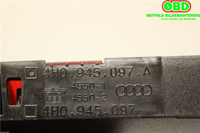Baklykt bremselys bakrute til Audi A8 2010-2013 (Type III, Fase 1)  (AUDI|4H0945097A|)